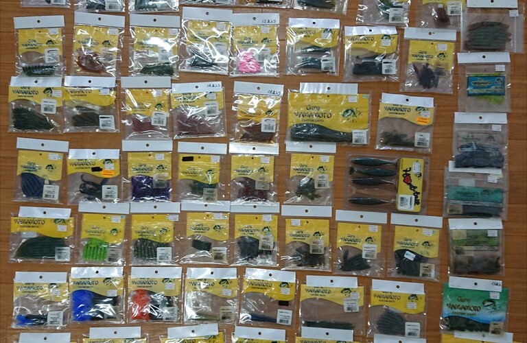 釣具のAZUMAN　　中古ゲーリーワーム大量入荷！